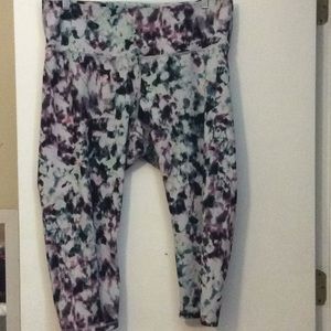 Old Navy Active Go-Dry Capris